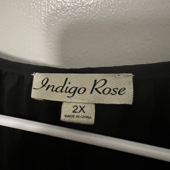 Black dress - Picture 3 of 4